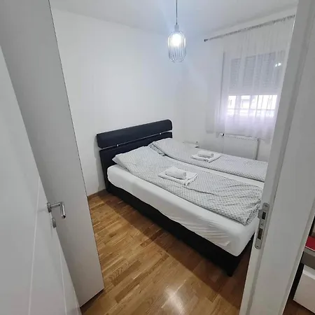 Apartament Centar 2 *